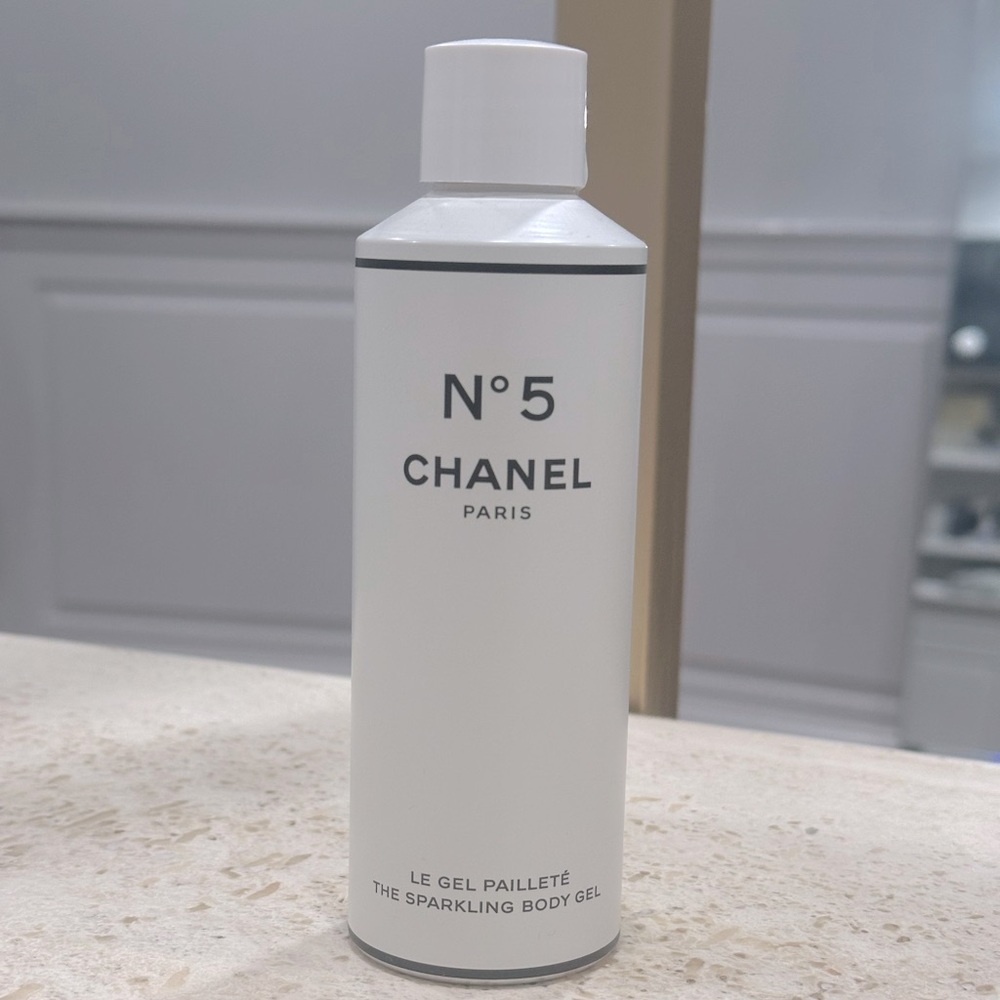 Chanel N°5 Sparkling Body Gel - White